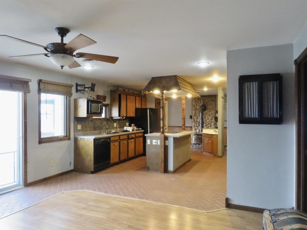 1139 US HWY 20 East, ELIZABETH, Illinois 61028, 3 Bedrooms Bedrooms, ,1 BathroomBathrooms,Farm,For Sale,US HWY 20 East,202502953