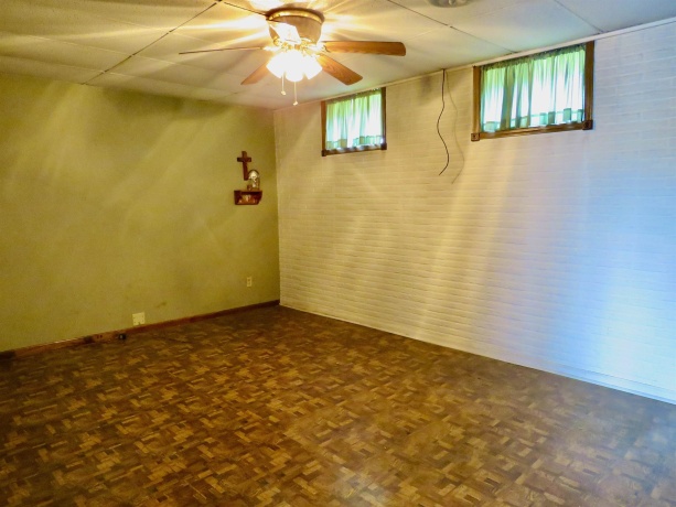 1139 US HWY 20 East, ELIZABETH, Illinois 61028, 3 Bedrooms Bedrooms, ,1 BathroomBathrooms,Farm,For Sale,US HWY 20 East,202502953