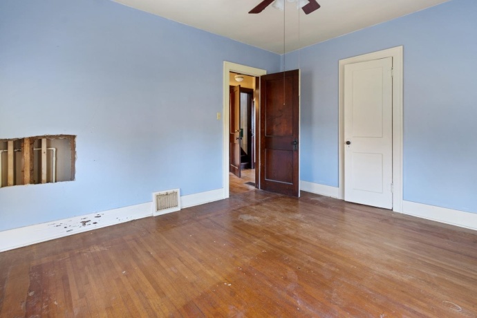 1737 Brinton, DIXON, Illinois 61021, 5 Bedrooms Bedrooms, ,2 BathroomsBathrooms,House,For Sale,Brinton,202507158