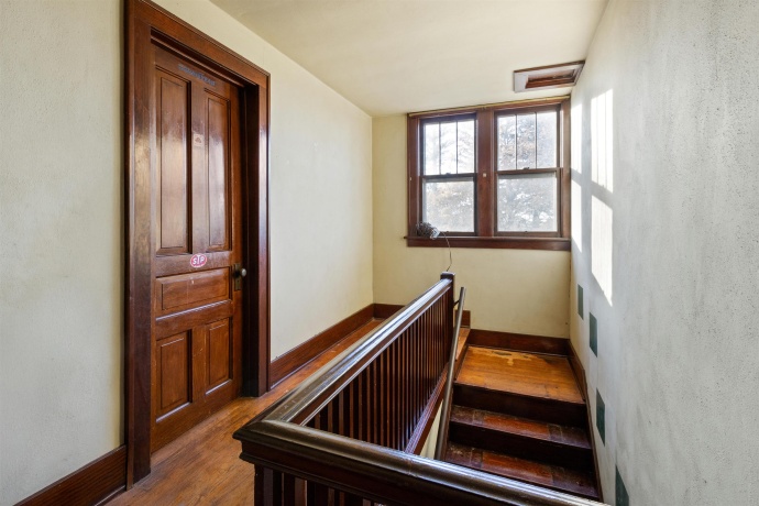 1737 Brinton, DIXON, Illinois 61021, 5 Bedrooms Bedrooms, ,2 BathroomsBathrooms,House,For Sale,Brinton,202507158