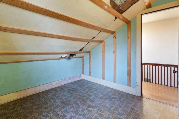 1737 Brinton, DIXON, Illinois 61021, 5 Bedrooms Bedrooms, ,2 BathroomsBathrooms,House,For Sale,Brinton,202507158