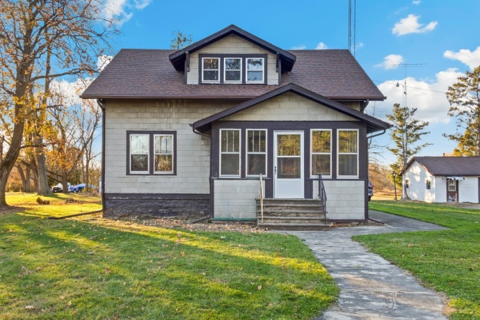 1737 Brinton, DIXON, Illinois 61021, 5 Bedrooms Bedrooms, ,2 BathroomsBathrooms,House,For Sale,Brinton,202507158