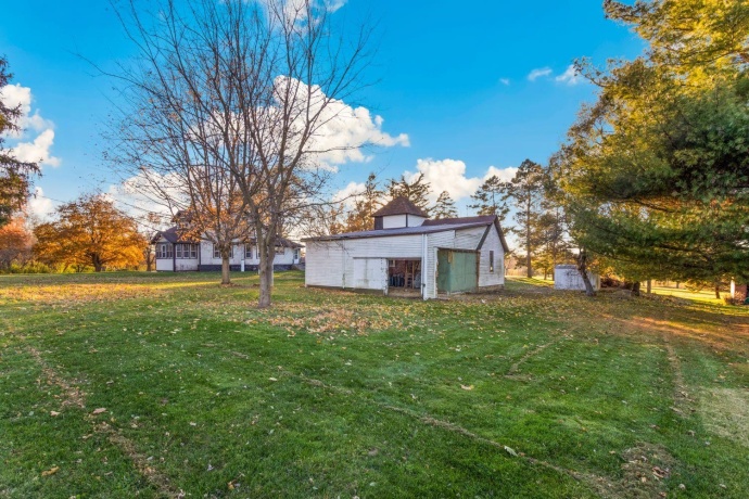 1737 Brinton, DIXON, Illinois 61021, 5 Bedrooms Bedrooms, ,2 BathroomsBathrooms,House,For Sale,Brinton,202507158