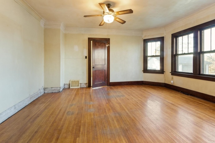 1737 Brinton, DIXON, Illinois 61021, 5 Bedrooms Bedrooms, ,2 BathroomsBathrooms,House,For Sale,Brinton,202507158