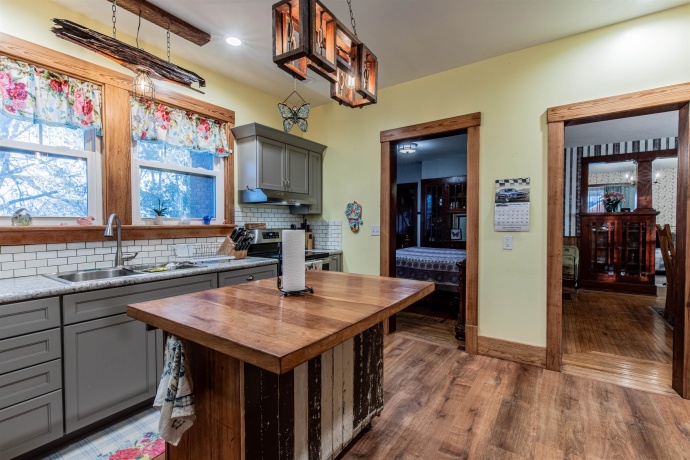 72 Main, LA MOILLE, Illinois 61330, 3 Bedrooms Bedrooms, ,1 BathroomBathrooms,House,For Sale,Main,202507160