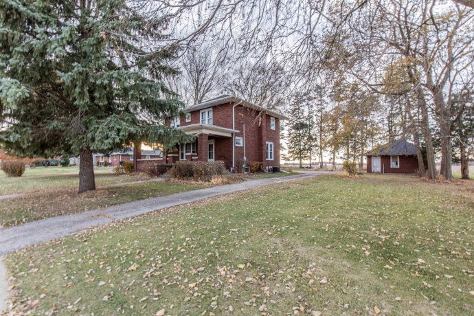 72 Main, LA MOILLE, Illinois 61330, 3 Bedrooms Bedrooms, ,1 BathroomBathrooms,House,For Sale,Main,202507160