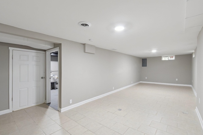 519 Sycamore, GENOA, Illinois 60135, 3 Bedrooms Bedrooms, ,2 BathroomsBathrooms,House,For Sale,Sycamore,202507161