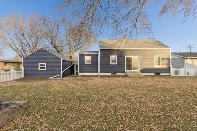 519 Sycamore, GENOA, Illinois 60135, 3 Bedrooms Bedrooms, ,2 BathroomsBathrooms,House,For Sale,Sycamore,202507161