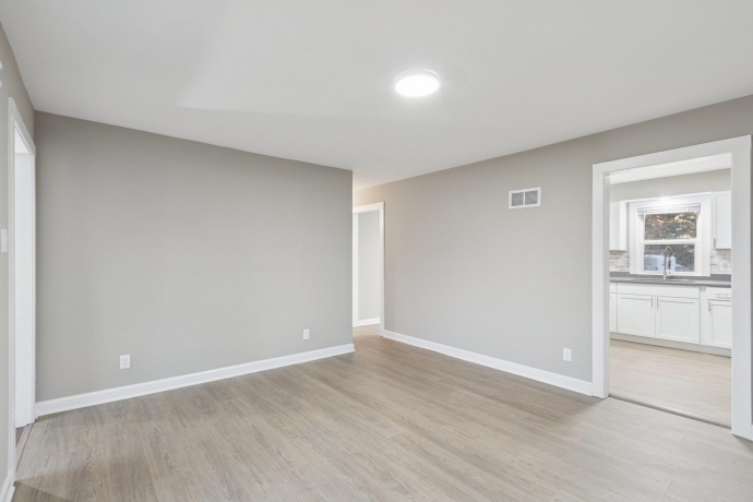 519 Sycamore, GENOA, Illinois 60135, 3 Bedrooms Bedrooms, ,2 BathroomsBathrooms,House,For Sale,Sycamore,202507161