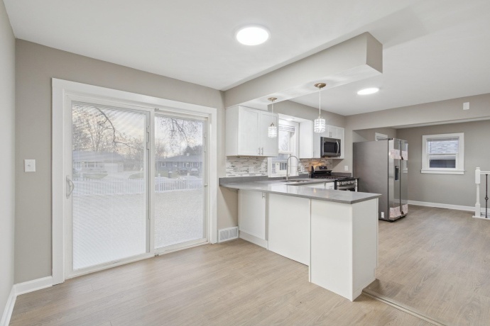 519 Sycamore, GENOA, Illinois 60135, 3 Bedrooms Bedrooms, ,2 BathroomsBathrooms,House,For Sale,Sycamore,202507161