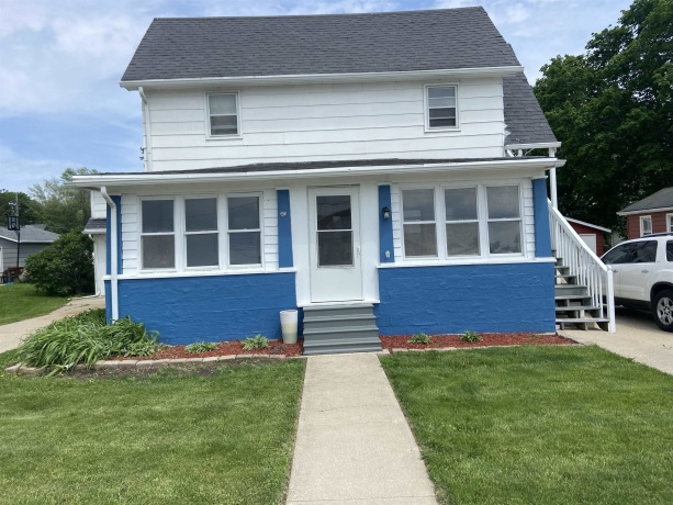 521 Walnut, BYRON, Illinois 61010, ,3 - 4 Units,For Sale,Walnut,202507163