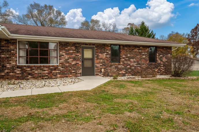 10713 BANYAN, MACHESNEY PARK, Illinois 61115, 3 Bedrooms Bedrooms, ,2 BathroomsBathrooms,House,For Sale,BANYAN,202507165