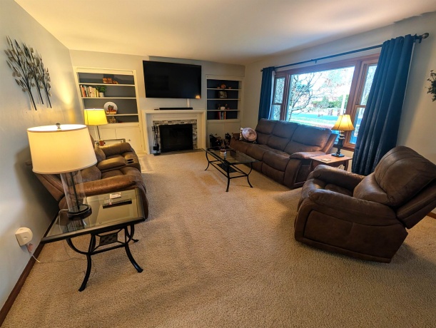 724 Roland, ROCKFORD, Illinois 61107, 4 Bedrooms Bedrooms, ,3 BathroomsBathrooms,House,For Sale,Roland,202507169