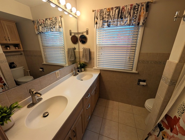 724 Roland, ROCKFORD, Illinois 61107, 4 Bedrooms Bedrooms, ,3 BathroomsBathrooms,House,For Sale,Roland,202507169