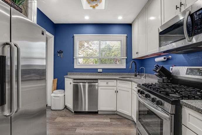 4212 pinecrest, ROCKFORD, Illinois 61107, 3 Bedrooms Bedrooms, ,2 BathroomsBathrooms,House,For Sale,pinecrest,202507174