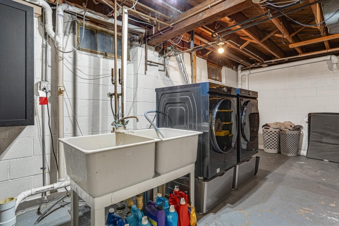 4212 pinecrest, ROCKFORD, Illinois 61107, 3 Bedrooms Bedrooms, ,2 BathroomsBathrooms,House,For Sale,pinecrest,202507174