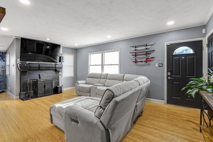 4212 pinecrest, ROCKFORD, Illinois 61107, 3 Bedrooms Bedrooms, ,2 BathroomsBathrooms,House,For Sale,pinecrest,202507174