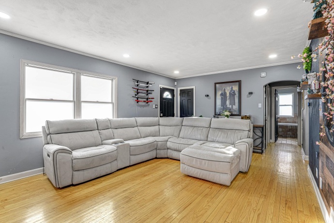 4212 pinecrest, ROCKFORD, Illinois 61107, 3 Bedrooms Bedrooms, ,2 BathroomsBathrooms,House,For Sale,pinecrest,202507174