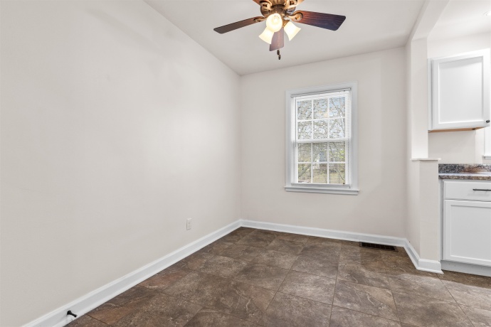 1707 Sexton, ROCKFORD, Illinois 61108, 2 Bedrooms Bedrooms, ,1 BathroomBathrooms,House,For Sale,Sexton,202507181