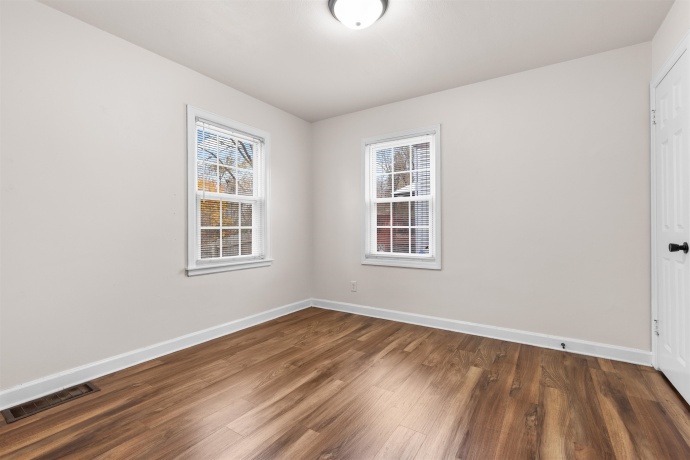 1707 Sexton, ROCKFORD, Illinois 61108, 2 Bedrooms Bedrooms, ,1 BathroomBathrooms,House,For Sale,Sexton,202507181