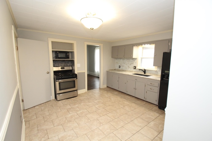 155 BURGESS, BELVIDERE, Illinois 61008, 4 Bedrooms Bedrooms, ,2 BathroomsBathrooms,House,For Sale,BURGESS,202507183