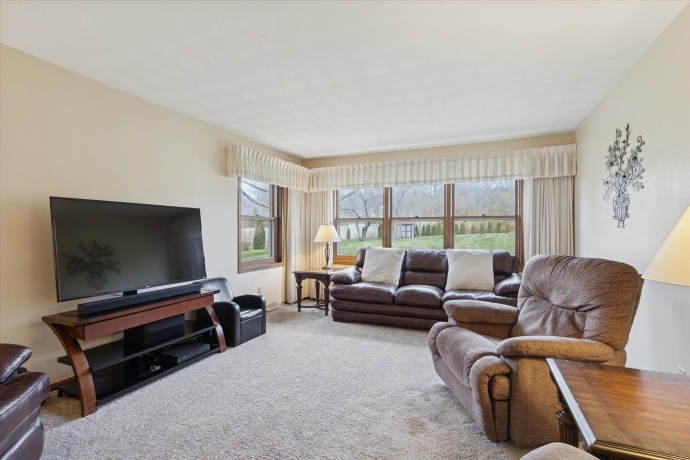 4761 HUXLEY, ROCKFORD, Illinois 61101, 4 Bedrooms Bedrooms, ,3 BathroomsBathrooms,House,For Sale,HUXLEY,202507184