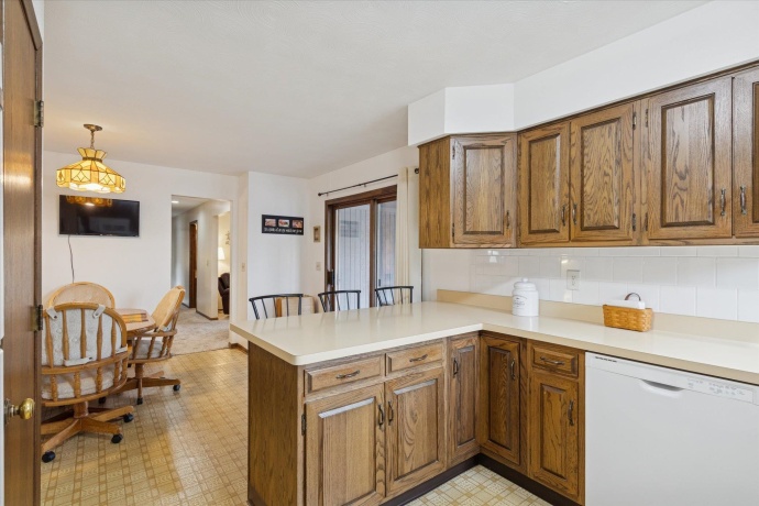 4761 HUXLEY, ROCKFORD, Illinois 61101, 4 Bedrooms Bedrooms, ,3 BathroomsBathrooms,House,For Sale,HUXLEY,202507184