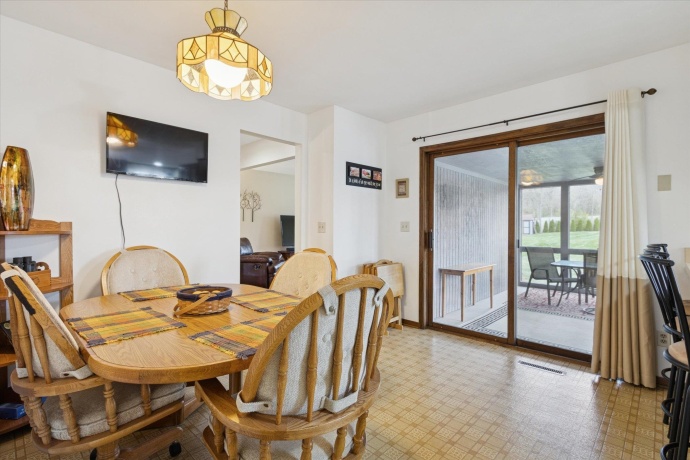 4761 HUXLEY, ROCKFORD, Illinois 61101, 4 Bedrooms Bedrooms, ,3 BathroomsBathrooms,House,For Sale,HUXLEY,202507184