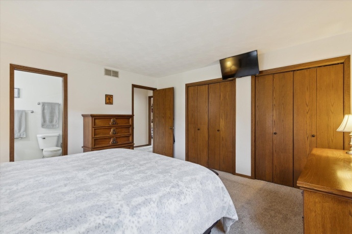 4761 HUXLEY, ROCKFORD, Illinois 61101, 4 Bedrooms Bedrooms, ,3 BathroomsBathrooms,House,For Sale,HUXLEY,202507184