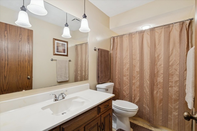 4761 HUXLEY, ROCKFORD, Illinois 61101, 4 Bedrooms Bedrooms, ,3 BathroomsBathrooms,House,For Sale,HUXLEY,202507184