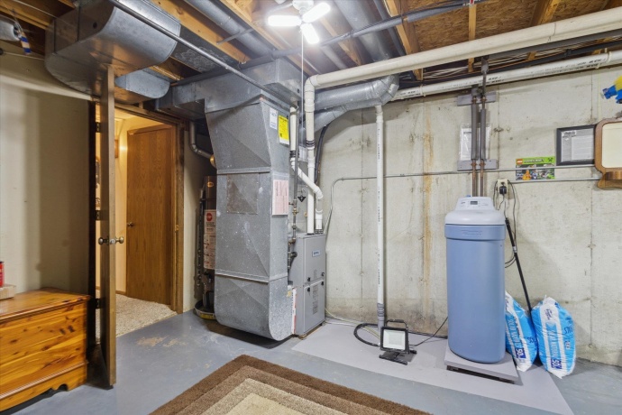 4761 HUXLEY, ROCKFORD, Illinois 61101, 4 Bedrooms Bedrooms, ,3 BathroomsBathrooms,House,For Sale,HUXLEY,202507184