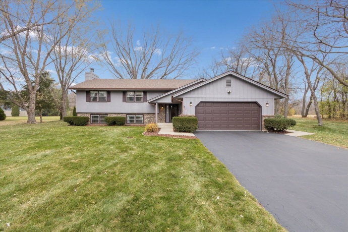 4761 HUXLEY, ROCKFORD, Illinois 61101, 4 Bedrooms Bedrooms, ,3 BathroomsBathrooms,House,For Sale,HUXLEY,202507184