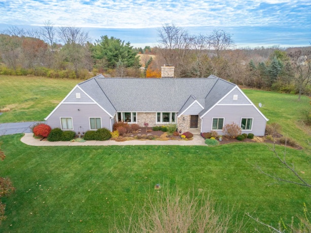 1628 Riverside, BELVIDERE, Illinois 61008, 3 Bedrooms Bedrooms, ,3 BathroomsBathrooms,House,For Sale,Riverside,202507186