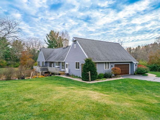 1628 Riverside, BELVIDERE, Illinois 61008, 3 Bedrooms Bedrooms, ,3 BathroomsBathrooms,House,For Sale,Riverside,202507186