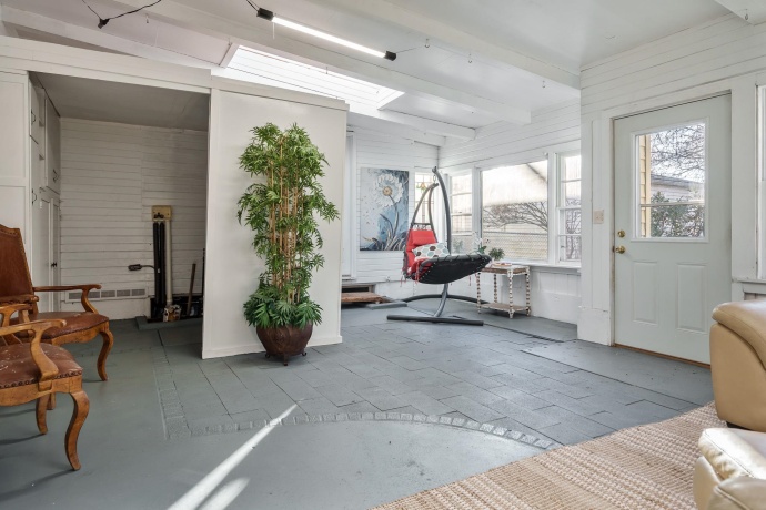 1603 Log Cabin, ROCKFORD, Illinois 61108, 2 Bedrooms Bedrooms, ,1 BathroomBathrooms,House,For Sale,Log Cabin,202507187