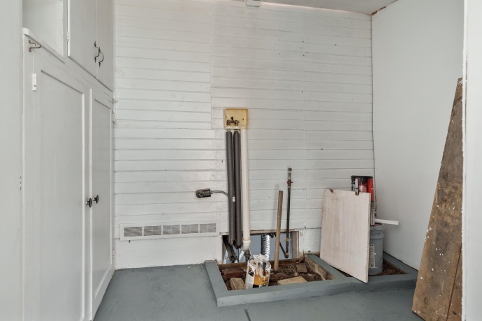 1603 Log Cabin, ROCKFORD, Illinois 61108, 2 Bedrooms Bedrooms, ,1 BathroomBathrooms,House,For Sale,Log Cabin,202507187