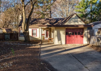 1603 Log Cabin, ROCKFORD, Illinois 61108, 2 Bedrooms Bedrooms, ,1 BathroomBathrooms,House,For Sale,Log Cabin,202507187