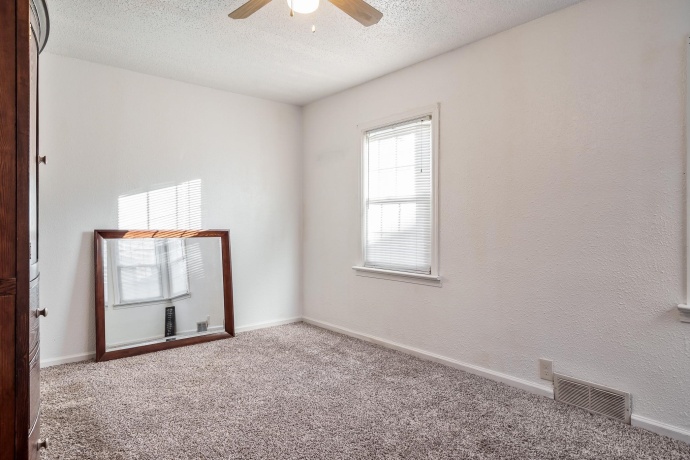 1603 Log Cabin, ROCKFORD, Illinois 61108, 2 Bedrooms Bedrooms, ,1 BathroomBathrooms,House,For Sale,Log Cabin,202507187