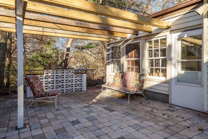 1603 Log Cabin, ROCKFORD, Illinois 61108, 2 Bedrooms Bedrooms, ,1 BathroomBathrooms,House,For Sale,Log Cabin,202507187