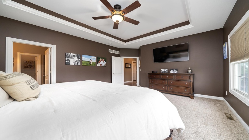 1815 White Pines, DIXON, Illinois 61021, 5 Bedrooms Bedrooms, ,3 BathroomsBathrooms,House,For Sale,White Pines,202505058