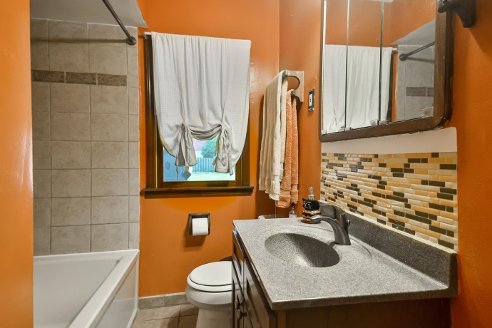 1616 26th, ROCKFORD, Illinois 61108, 3 Bedrooms Bedrooms, ,1 BathroomBathrooms,House,For Sale,26th,202507188