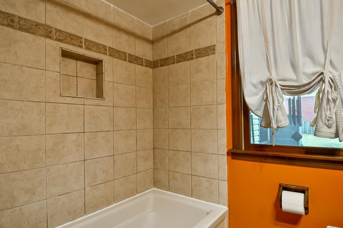 1616 26th, ROCKFORD, Illinois 61108, 3 Bedrooms Bedrooms, ,1 BathroomBathrooms,House,For Sale,26th,202507188