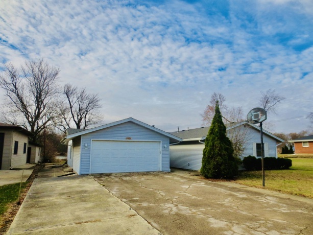 8326 Shore, MACHESNEY PARK, Illinois 61115, 3 Bedrooms Bedrooms, ,1 BathroomBathrooms,House,For Sale,Shore,202507189