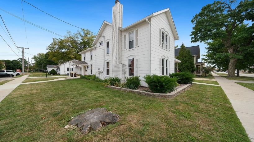 213 4th, OREGON, Illinois 61061, ,3 - 4 Units,For Sale,4th,202506097