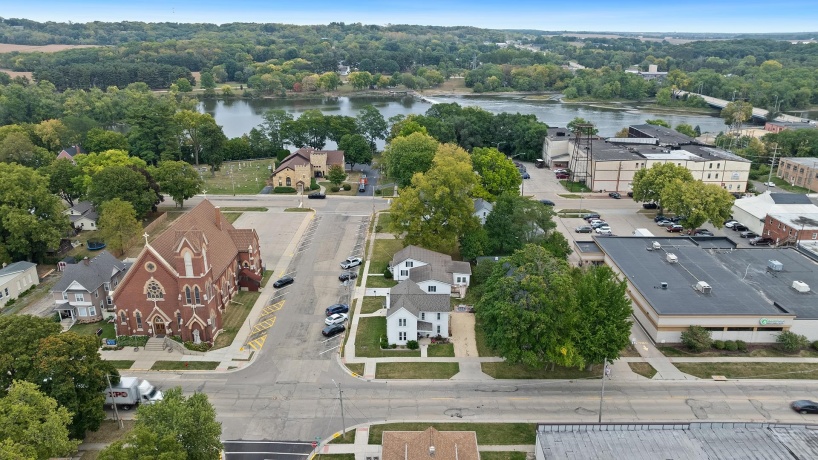 213 4th, OREGON, Illinois 61061, ,3 - 4 Units,For Sale,4th,202506097