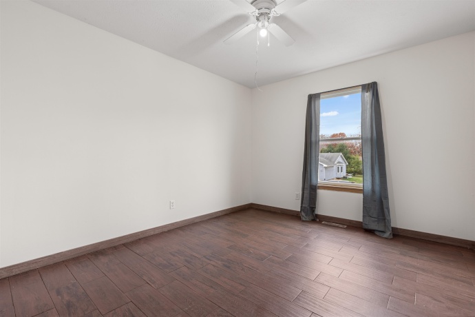 117 Drew, POPLAR GROVE, Illinois 61065, 4 Bedrooms Bedrooms, ,1 BathroomBathrooms,House,For Sale,Drew,202507192