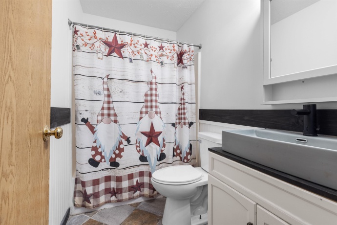 117 Drew, POPLAR GROVE, Illinois 61065, 4 Bedrooms Bedrooms, ,1 BathroomBathrooms,House,For Sale,Drew,202507192