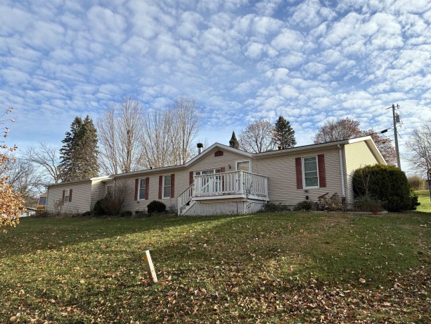 820 Dewhurst, MOUNT CARROLL, Illinois 61053, 3 Bedrooms Bedrooms, ,2 BathroomsBathrooms,House,For Sale,Dewhurst,202507193