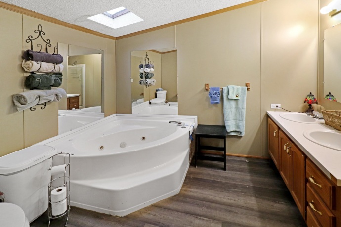 820 Dewhurst, MOUNT CARROLL, Illinois 61053, 3 Bedrooms Bedrooms, ,2 BathroomsBathrooms,House,For Sale,Dewhurst,202507193