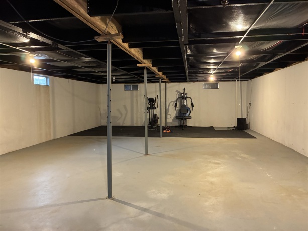 820 Dewhurst, MOUNT CARROLL, Illinois 61053, 3 Bedrooms Bedrooms, ,2 BathroomsBathrooms,House,For Sale,Dewhurst,202507193